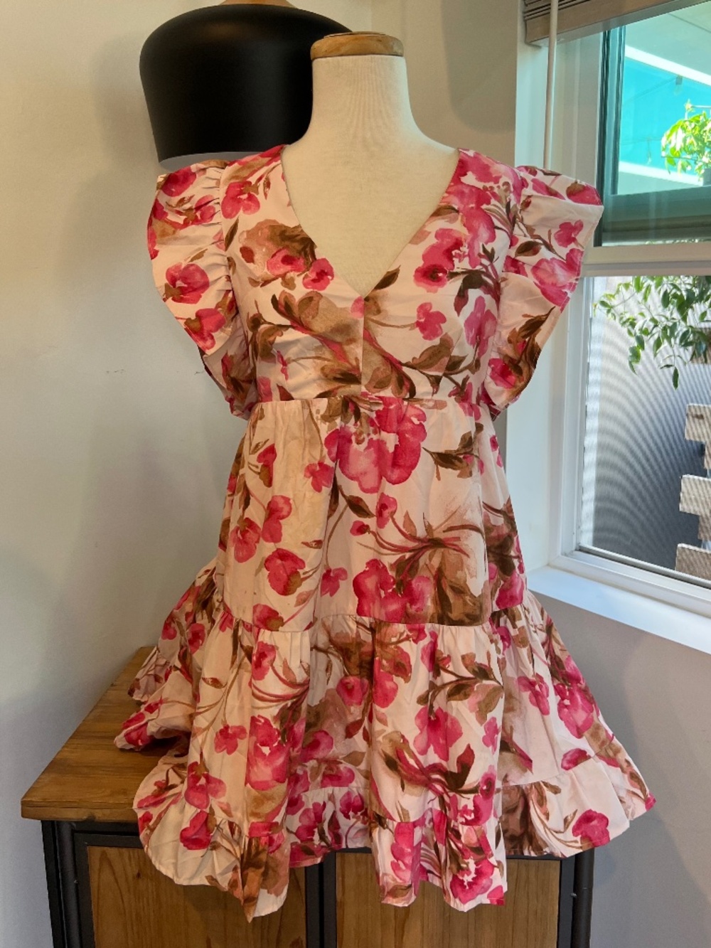 Abercrombie and Fitch Pink Floral Dress - Picture 2 of 9